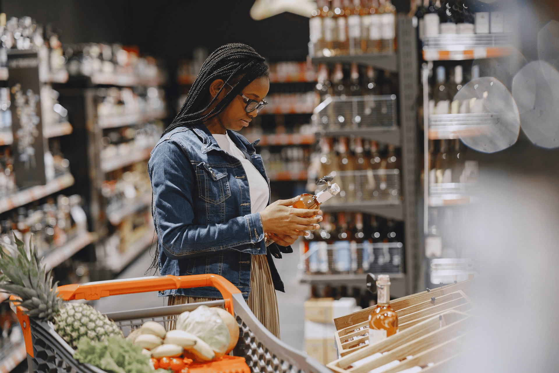 woman-shopping-vegetables